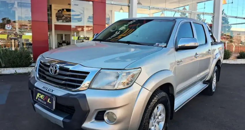 Toyota Hilux 4X4 SRV - Prata - 2012/2013