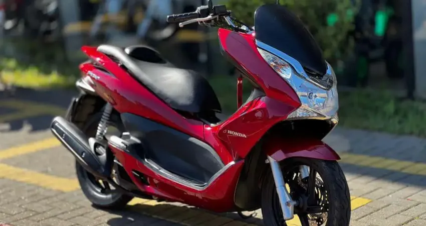 Honda PCX 150 DLX - Vermelha - 2014/2014