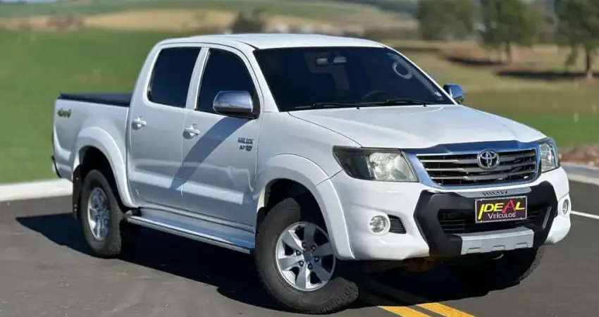 Toyota Hilux CD SRV 4x4 2.7 Flex 16V Aut.  - Branca - 2012/2013
