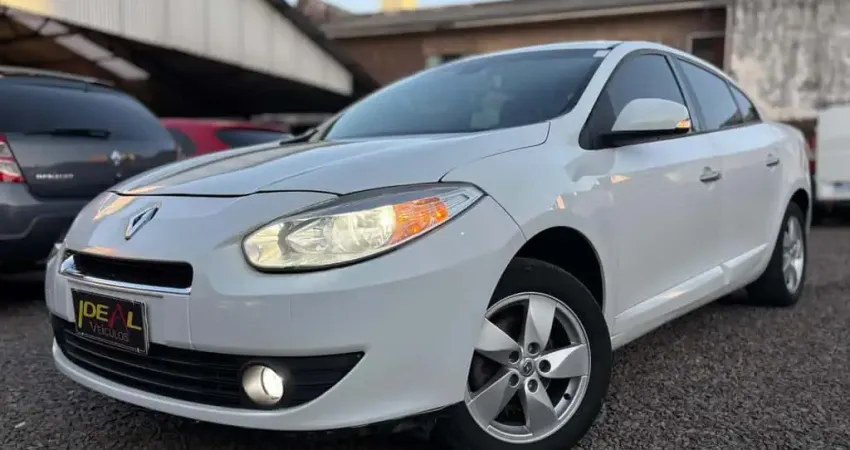 Renault Fluence 2.0 Dynamique - Branca - 2011/2012