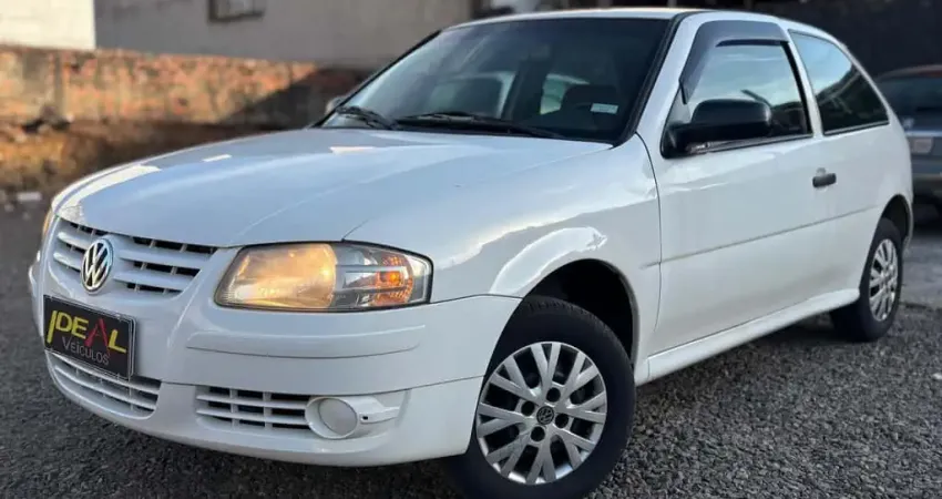 Volkswagen Gol 1.0 Mi - Branca - 2013/2014
