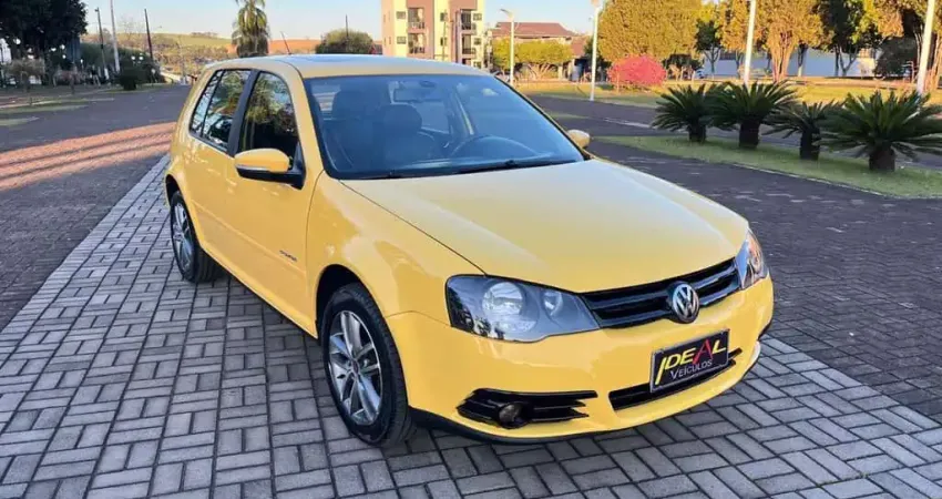 Volkswagen Golf 1.6 Sportline - Amarela - 2012/2013