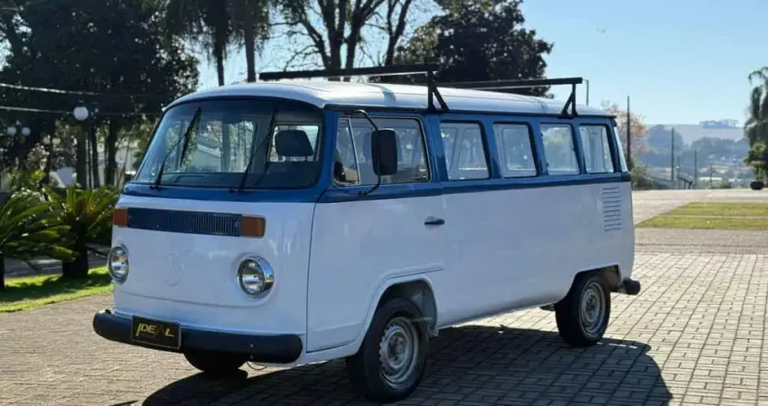 Volkswagen Kombi Standard/ Luxo/ Série Prata - Branca - 1996/1996