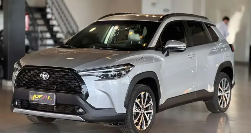 Toyota Corolla Cross XRE 2.0 - Prata - 2021/2022