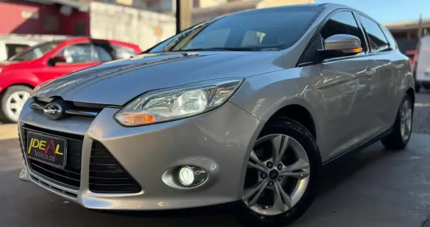 Ford Focus 1.6 SE - Prata - 2014/2015