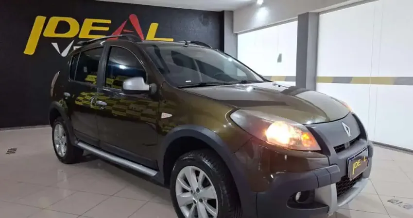 Renault Sandero STEPWAY Hi-Power 1.6 8V 5p  - Verde - 2012/2013