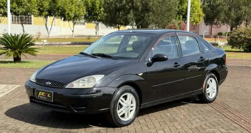 Ford Focus Sedan 2.0L FC - Preta - 2006/2007