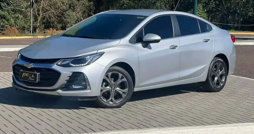 Chevrolet Cruze LTZ Turbo - Prata - 2021/2022