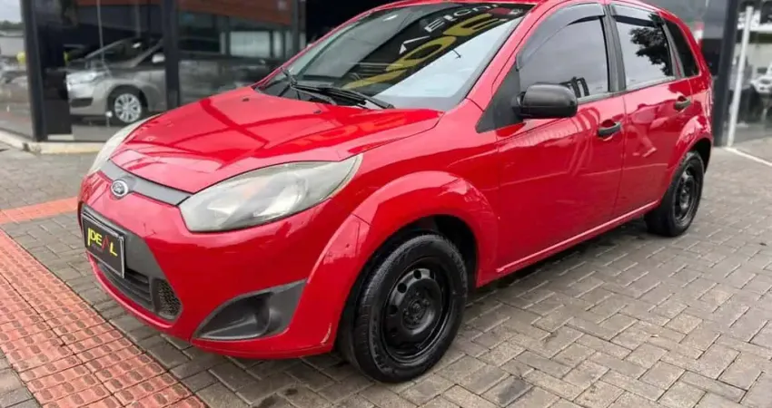 Ford Fiesta Class  - Vermelha - 2013/2014