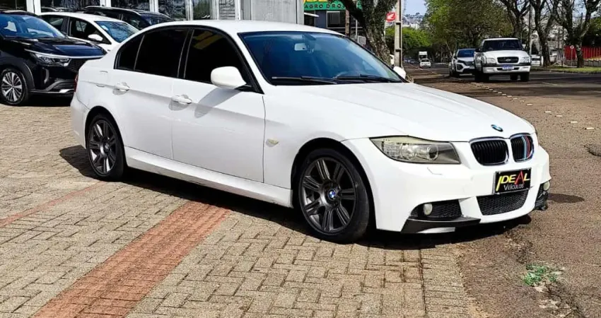 BMW 130ia 318i 2.0 - Branca - 2011/2012