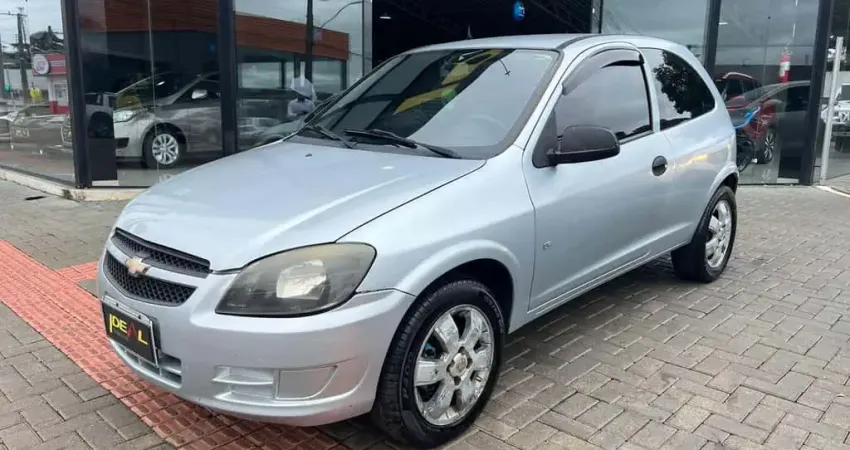 Chevrolet Celta Life 1.0 - Prata - 2011/2012
