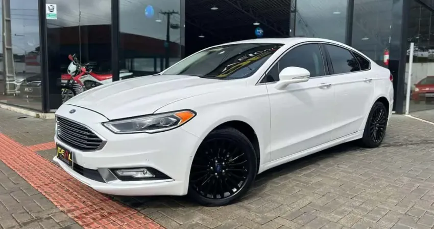 Ford Fusion Titanium  - Branca - 2016/2017