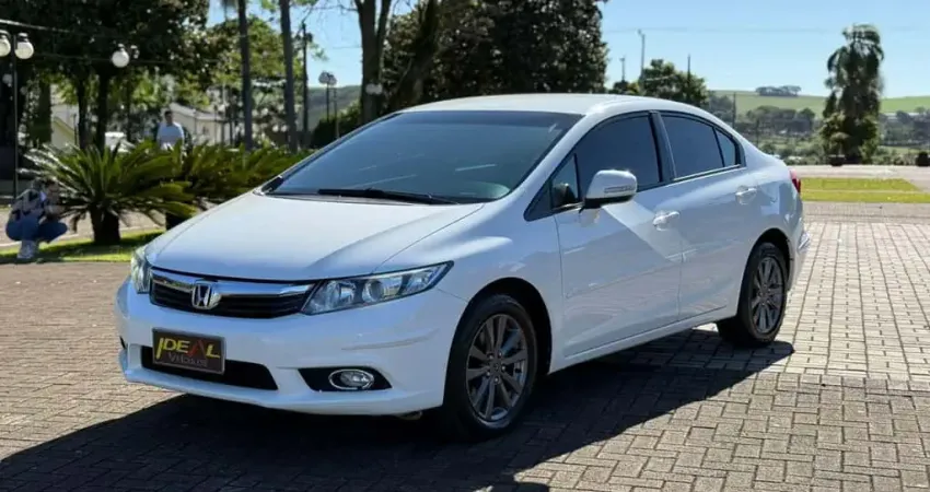 Honda Civic LXR 2.0 - Branca - 2013/2014