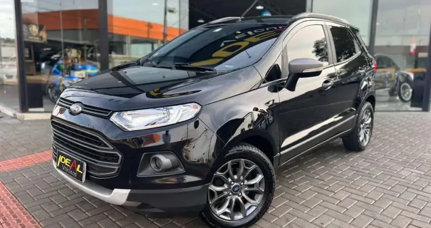 Ford EcoSport Freestyle - Preta - 2013/2014
