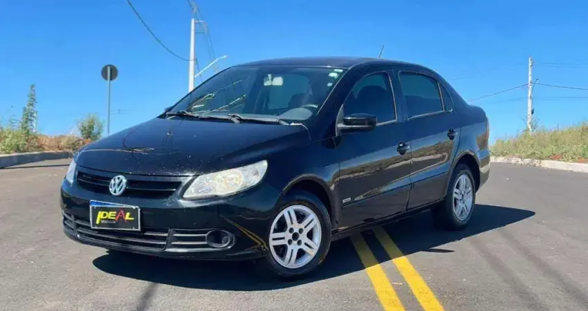 Volkswagen Voyage 1.0 - Preta - 2010/2010