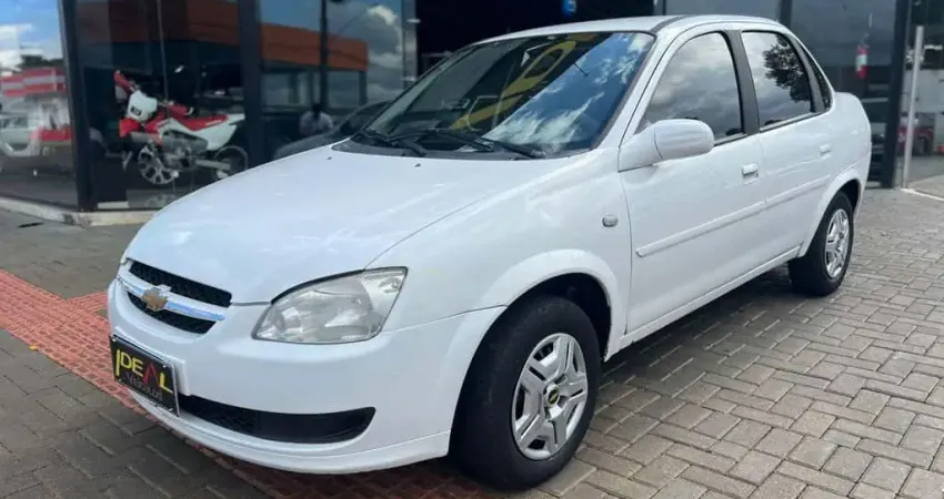 Chevrolet Classic LS - Branca - 2013/2013