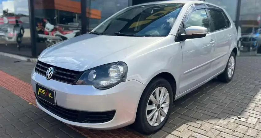 Volkswagen Polo Mi - Prata - 2013/2014