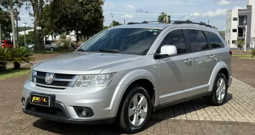 Fiat Freemont Precision 2.4 Aut - Prata - 2012/2012