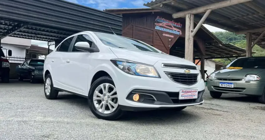 Chevrolet Prisma Sed. LTZ 1.4 8V FlexPower 4p Aut.  - Branca - 2015/2016