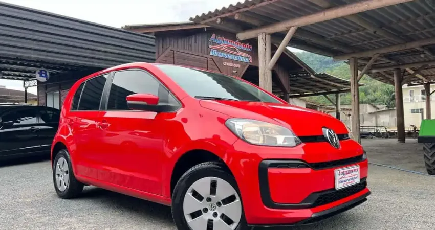 Volkswagen Up 1.0 Total Flex 12V 5p  - Vermelha - 2019/2020