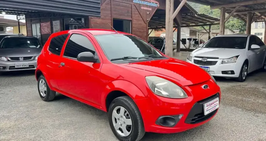 Ford KA 1.0 8V/1.0 8V ST Flex 3p - Vermelha - 2013/2013