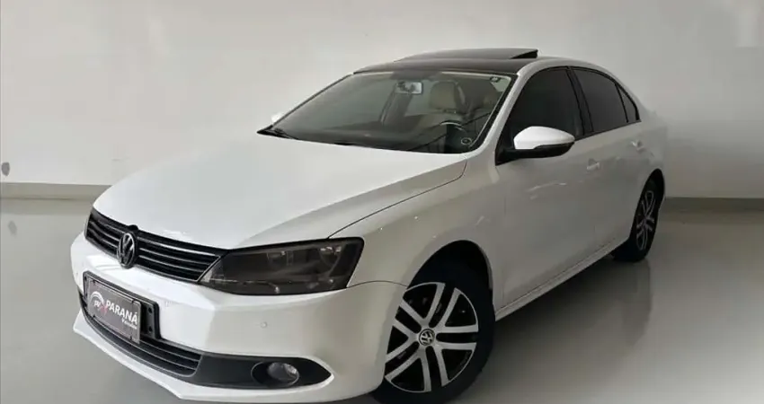 VOLKSWAGEN JETTA 2.0 COMFORTLINE FLEX 4P TIPTRONIC