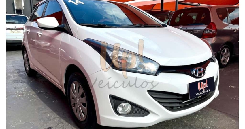 Hyundai HB20S 1.6A COMF - Branca - 2014/2014