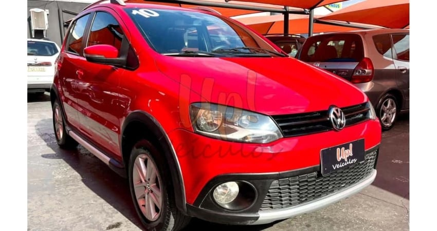 Volkswagen CrossFox W/ GII - Vermelha - 2010/2010