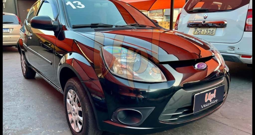 Ford KA Flex - Preta - 2013/2013