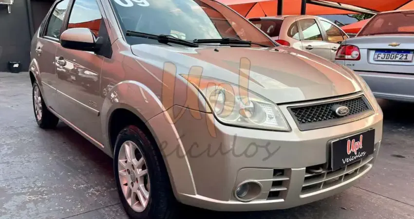 Ford Fiesta Sedan 1.6 (Flex) - Prata - 2009/2009