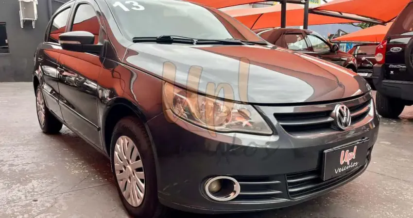 Volkswagen Gol 1.0 8V Série 25 anos (Flex) 4p  - Cinza - 2012/2013