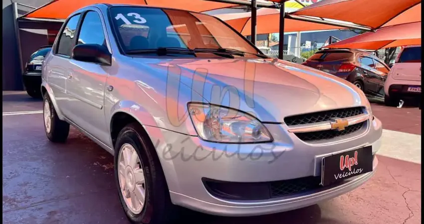 Chevrolet Classic LS VHC E 1.0 (Flex)   - Prata - 2012/2013