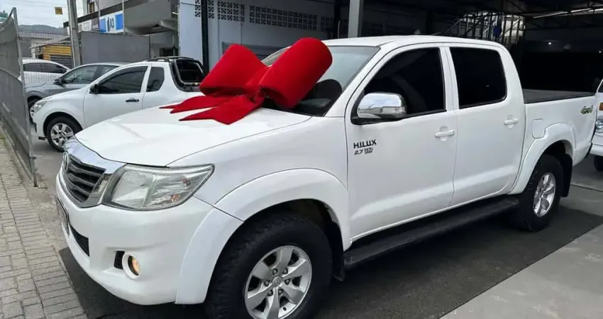 Toyota Hilux 4x4 - Branca - 2013/2014