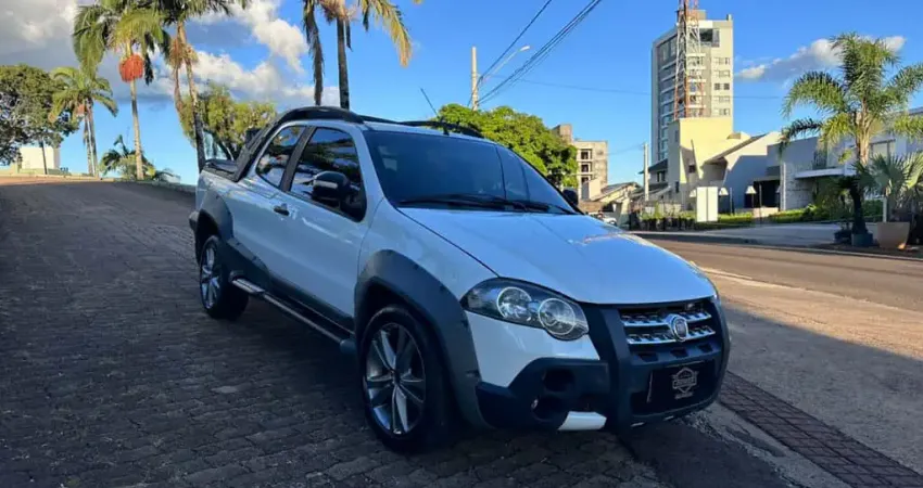 Fiat Strada Adventure1.8/ 1.8 LOCKER Flex CD 2012 Flex