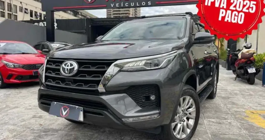 Toyota Hilux sw4 2021 2.7 vvt-i flex srv 7l 4x2 automático