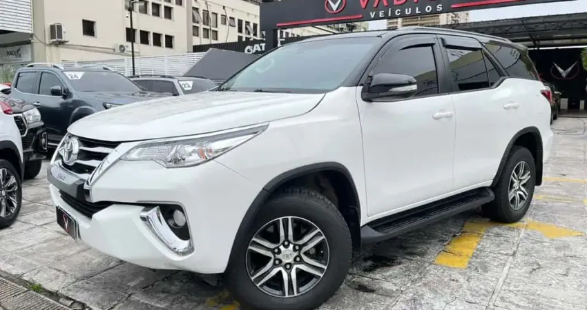 Toyota Hilux sw4 2017 2.7 sr 4x2 16v flex 4p automático