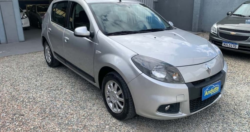 RENAULT Sandero 1.6 4P FLEX PRIVILÉGE AUTOMÁTICO