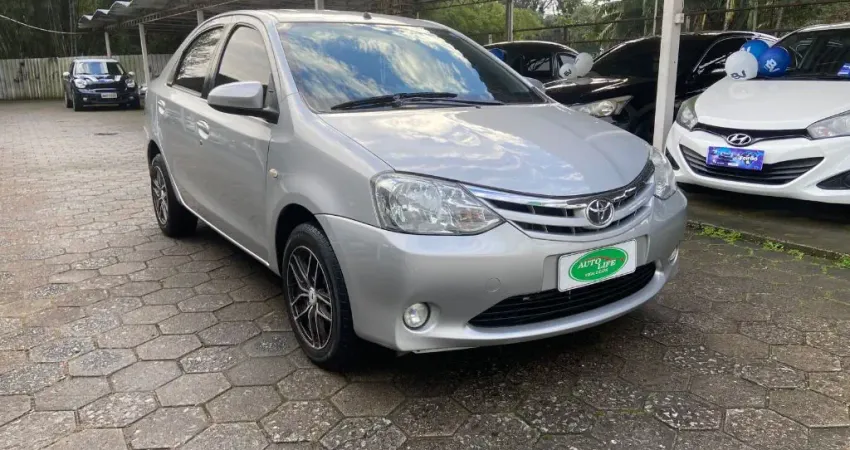 TOYOTA ETIOS LINDO!
