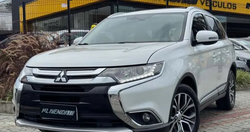 Mitsubishi Outlander 2.0 16V 160cv Aut. - Branca - 2016/2017