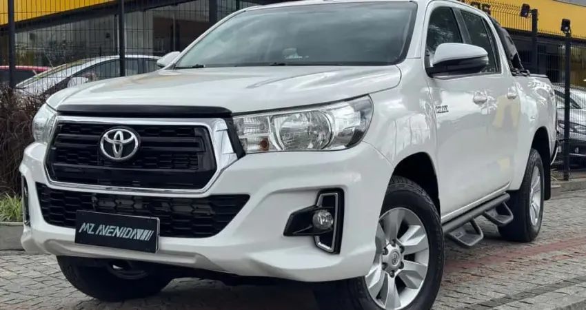 Toyota Hilux CD SR 4x4 2.8 TDI Diesel Aut.  - Branca - 2019/2019