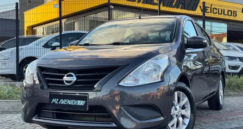 Nissan Versa 1.6 SV AUT CVT 2020  - Cinza - 2019/2020