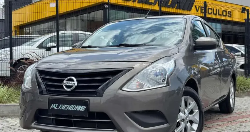 Nissan Versa V-Drive Plus 1.6 Flex Aut 2021 - Cinza - 2020/2021