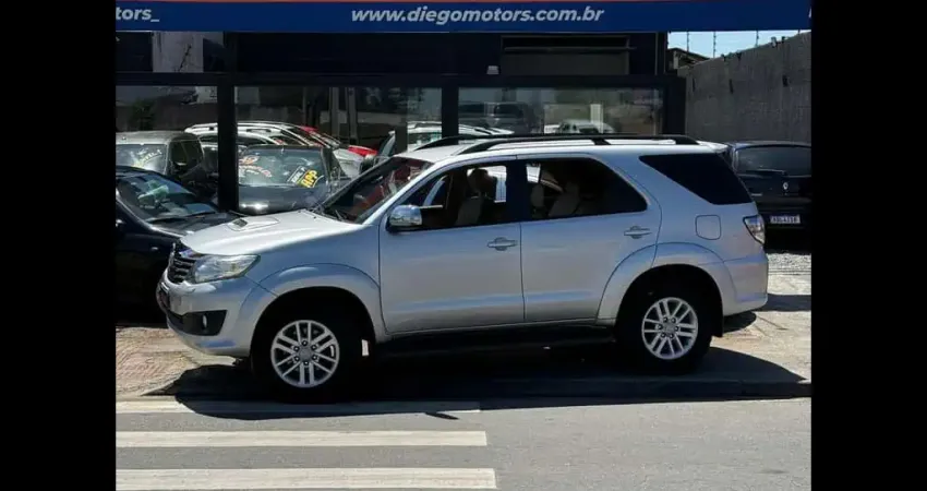 TOYOTA HILUX SW4 SRV 4X4 2012