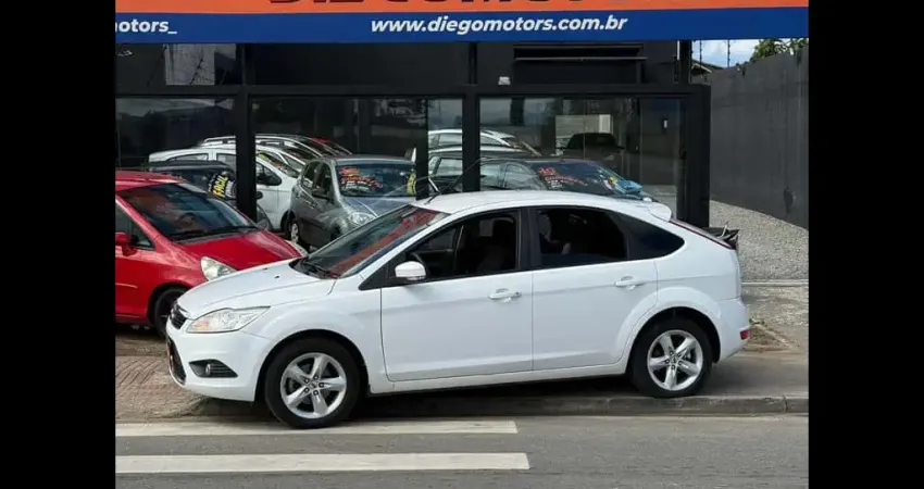 FORD FORD FOCUS 2L HC FLEX 2011