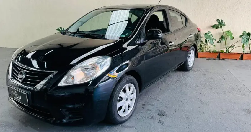 1.6 flex com Multimidia e câmera de ré.