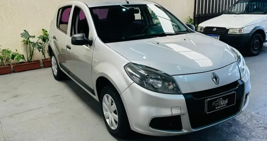 Renault Sandero Autentique 1.0 flex 2014 Completo