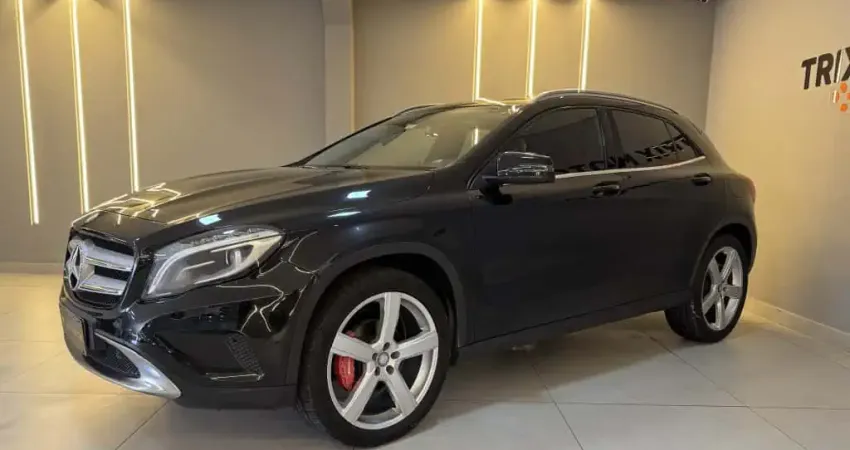 MERCEDES-BENZ GLA 200 1.6 CGI ADVANCE 16V TURBO FLEX 4P AUTOMÁTICO