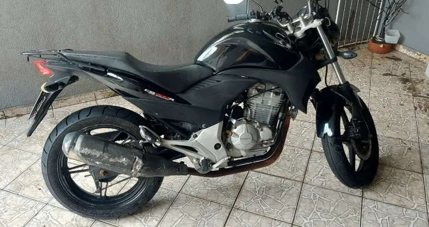 HONDA CB 300R 2010