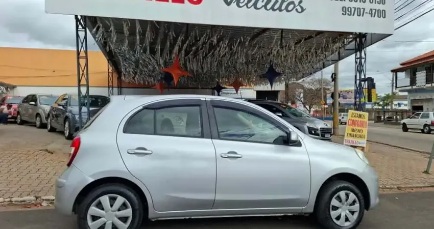 Nissan March 1.0 S 16V Flex 4P Manual