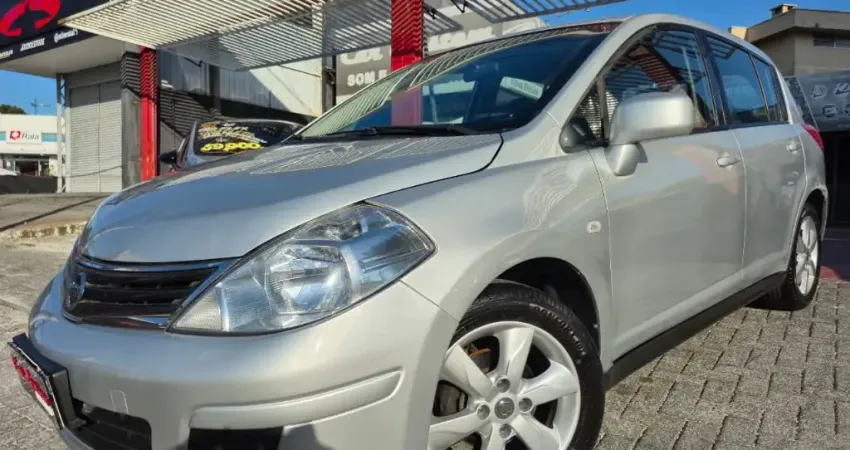 NISSAN TIIDA S 1.8 FLEX ANO 2013 COMPLETO IMPECAVEL